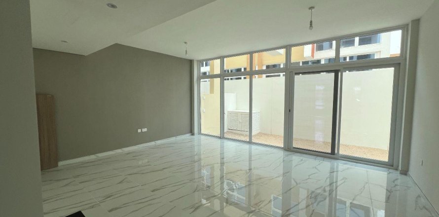 Apartment i DAMAC Hills (Akoya by DAMAC), Dubai, UAE 3 soveværelser, 167 kvm № 682450