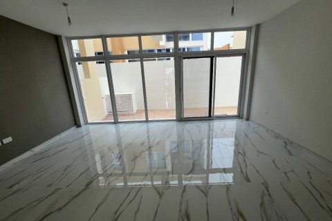 Apartment til leje i DAMAC Hills (Akoya by DAMAC), Dubai, UAE 3 soveværelser, 167 kvm № 682450 - foto 2