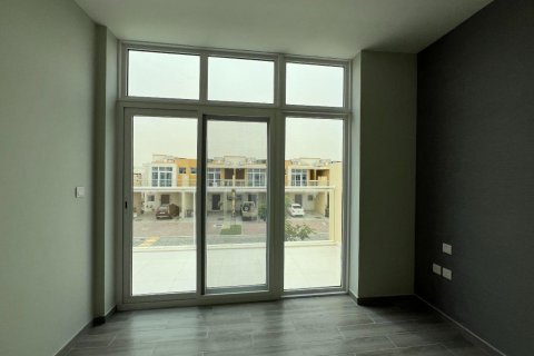 Apartment til leje i DAMAC Hills (Akoya by DAMAC), Dubai, UAE 3 soveværelser, 167 kvm № 682450 - foto 16