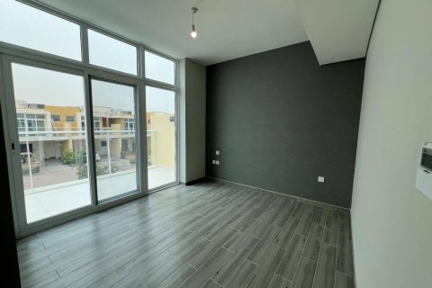 Apartment til leje i DAMAC Hills (Akoya by DAMAC), Dubai, UAE 3 soveværelser, 167 kvm № 682450 - foto 9