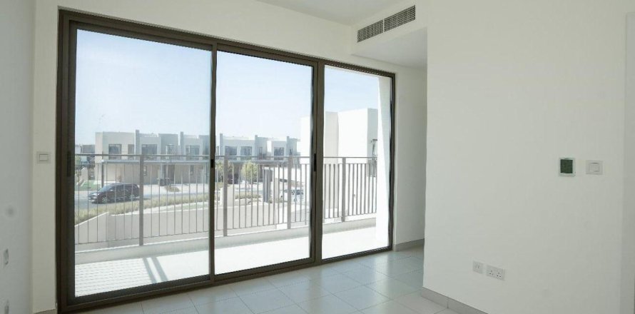 Dubai South (Dubai World Central), Dubai, संयुक्त अरब अमीरात में विला, 3 बेडरूम, 130 वर्ग मीटर, संख्या 682451