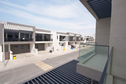 Villa sa Dubai, UAE 4 silid-tulugan, 218.1 sq.m. № 642381 - larawan 2