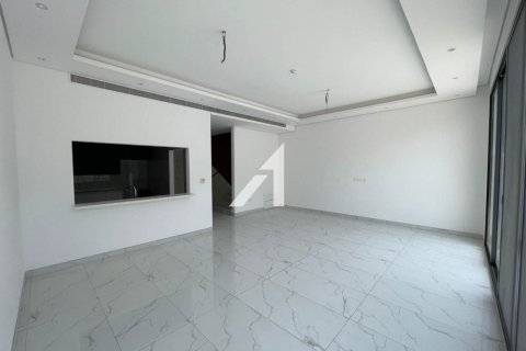 Villa sa Dubai, UAE 4 silid-tulugan, 218.1 sq.m. № 642381 - larawan 12