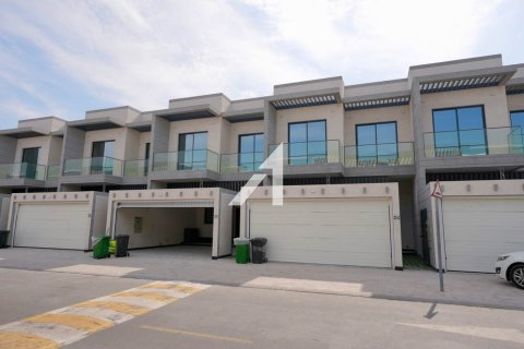 Villa sa Dubai, UAE 4 silid-tulugan, 218.1 sq.m. № 642381 - larawan 25