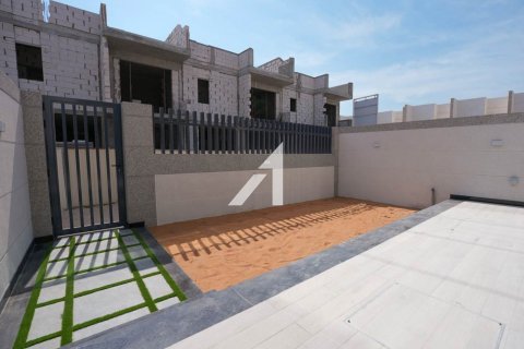 Villa sa Dubai, UAE 4 silid-tulugan, 218.1 sq.m. № 642381 - larawan 23