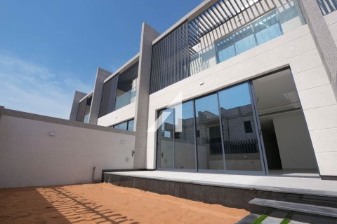 Villa sa Dubai, UAE 4 silid-tulugan, 218.1 sq.m. № 642381 - larawan 1