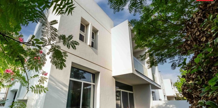 Townhouse sa Dubai, UAE 3 silid-tulugan, 276.3 sq.m. № 721037