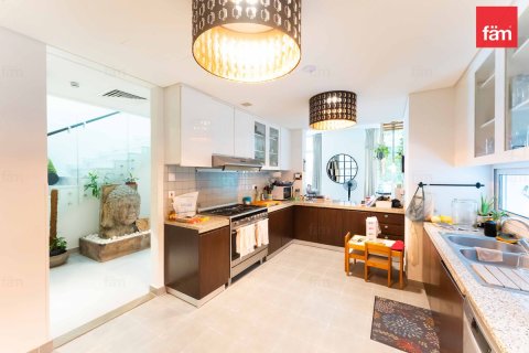 Townhouse sa Dubai, UAE 3 silid-tulugan, 276.3 sq.m. № 721037 - larawan 7