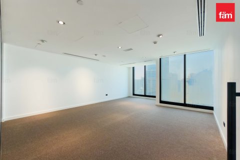 Bureau à louer à Dubai Marina, Dubai, EAU 666.9 m2 № 705992 - photo 1