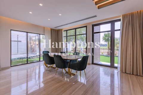 Villa para arrendamento em DAMAC Hills (Akoya by DAMAC), Dubai, EAU 5 quartos, 575.99860000 m2 № 718399 - foto 8