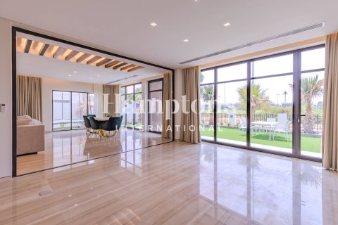 Villa para arrendamento em DAMAC Hills (Akoya by DAMAC), Dubai, EAU 5 quartos, 575.99860000 m2 № 718399 - foto 20