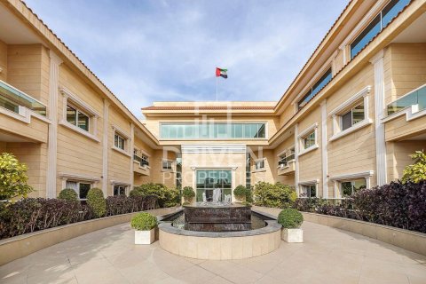 Снять в аренду пентхаус в Джумейра, Дубай, ОАЭ 3 спальни, 204.85м2, № 745493 - фото 16