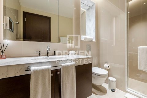 Apartman u Downtown Dubai (Downtown Burj Dubai), Dubai, UAE 2 spavaćih soba, 123.93 m2 Br. 745495 - fotografija 14