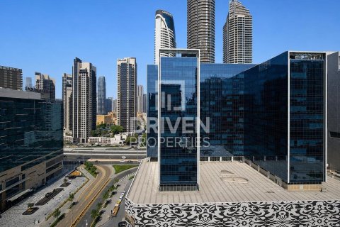 Business Bay, Dubai, BAE’de kiralık daire 2 yatak odası, 99.22 m&sup2; No 768522 - fotoğraf 23