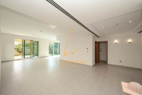 Jumeirah Park, Dubai, BAE’de kiralık villa 4 yatak odası, 504 m&sup2; No 700840 - fotoğraf 4