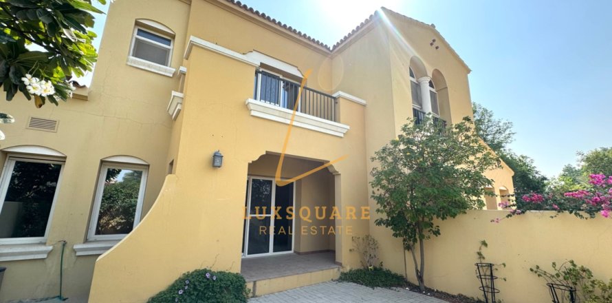 Vilă în Arabian Ranches, Dubai, EAU 2 dormitoare, 208 mp.  №700841