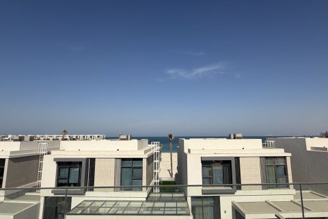 Vilë në Al Marjan Island, Ras Al Khaimah, Emiratet e Bashkuara Arabe 5 dhoma gjumi, 607.86 m2. № 735472 - Foto 3