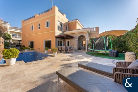 Villa asukohaga The Villa, Dubai, AÜE: 5 magamistoaga, 362 m² Nr 684910