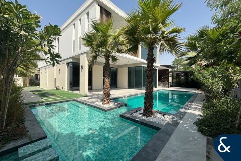 Вілла в Tilal Al Ghaf, Дубай, ОАЕ 5 спалень, 659м2 № 684911