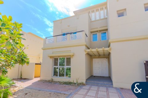Villa The Lakes, Dubaijā, AAE 3 istabas, 341 m2 Nr. 684912
