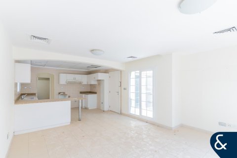 Vila u The Lakes, Dubai, UAE 3 spavaćih soba, 341 m2 Br. 684912 - fotografija 7