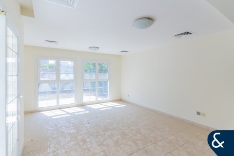 Vila u The Lakes, Dubai, UAE 3 spavaćih soba, 341 m2 Br. 684912 - fotografija 5