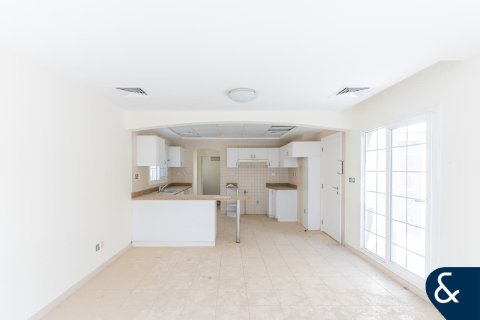 Vila u The Lakes, Dubai, UAE 3 spavaćih soba, 341 m2 Br. 684912 - fotografija 6