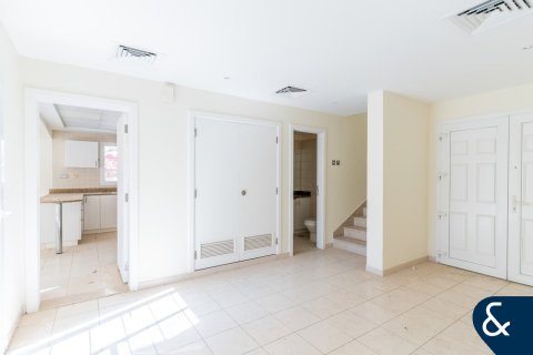 Vila u The Lakes, Dubai, UAE 3 spavaćih soba, 341 m2 Br. 684912 - fotografija 4