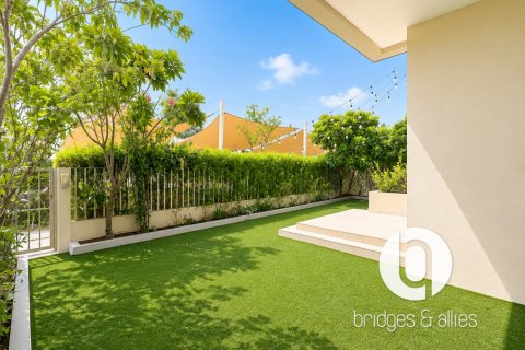 Villa i Dubai Hills Estate, Dubai, UAE 5 soveværelser, 254 kvm № 751526