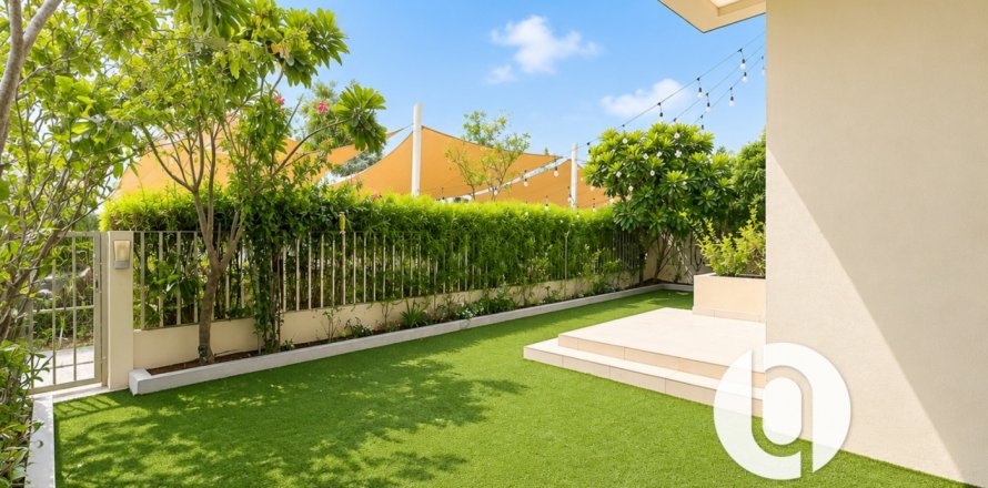Villa Dubai Hills Estatejā, AAE 5 istabas, 254 m2 Nr. 751526