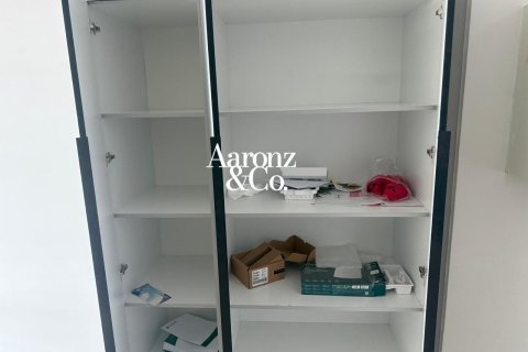 Büroraum zur Miete in Jumeirah Lake Towers, Dubai, VAE 71 m2 Nr. 751522 - Foto 12
