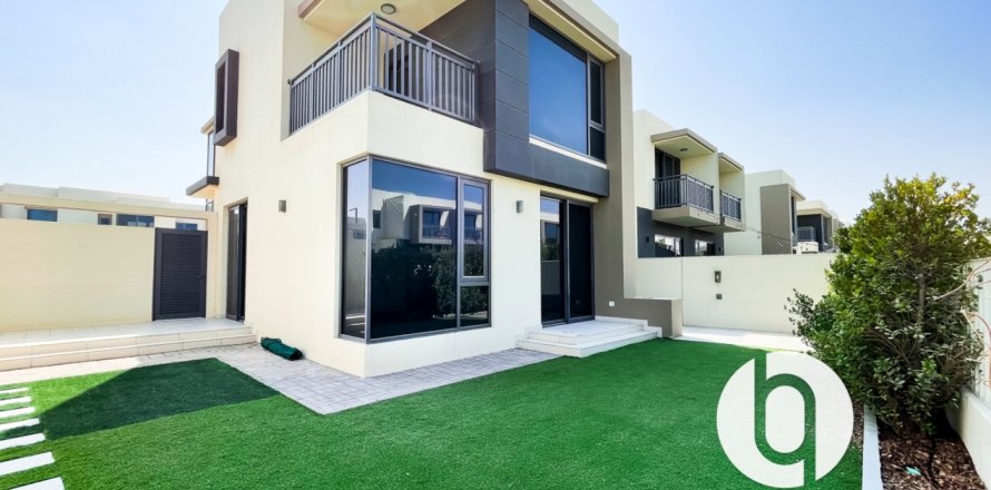 Dubai Hills Estate, UAE의 빌라 침실 4개, 229제곱미터 번호 751523