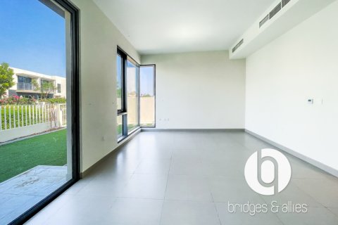 Dubai Hills Estate, UAE의 임대용 빌라 침실 4개, 229제곱미터 번호 751523 - 사진 8