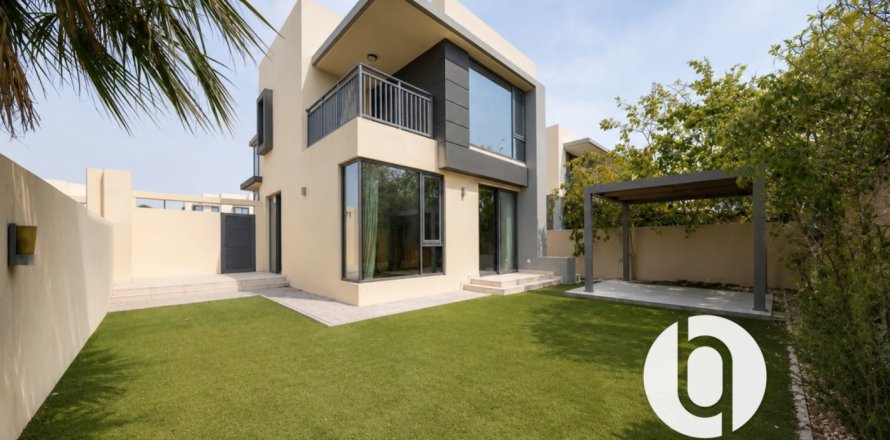 Villa en Dubai Hills Estate, Dubai, EAU 4 dormitorios, 232 m² № 751523