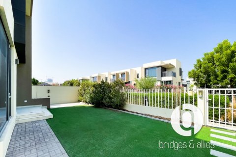 Dubai Hills Estate, UAE의 임대용 빌라 침실 4개, 229제곱미터 번호 751523 - 사진 22