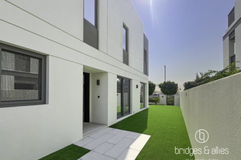 Willa do wynajęcia w Tilal Al Ghaf, Dubai, ZEA 4 sypialnie, 311 mkw., nr 751525 - zdjęcie 3