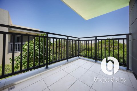 Vila u Dubai Hills Estate, UAE 4 spavaćih soba, 229 m2 Br. 751527 - fotografija 8