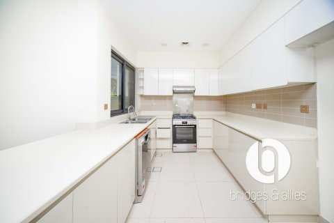 Vila u Dubai Hills Estate, UAE 4 spavaćih soba, 229 m2 Br. 751527 - fotografija 6
