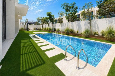 Villa till försäljning i Mohammed Bin Rashid City, Dubai, UAE 5 sovrum, 748.89 kvm Nr. 754038 - fotografi 17