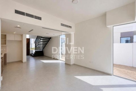 Townhouse til salg i The Valley, Dubai, UAE 4 soveværelser, 257.53 kvm № 754041 - foto 2