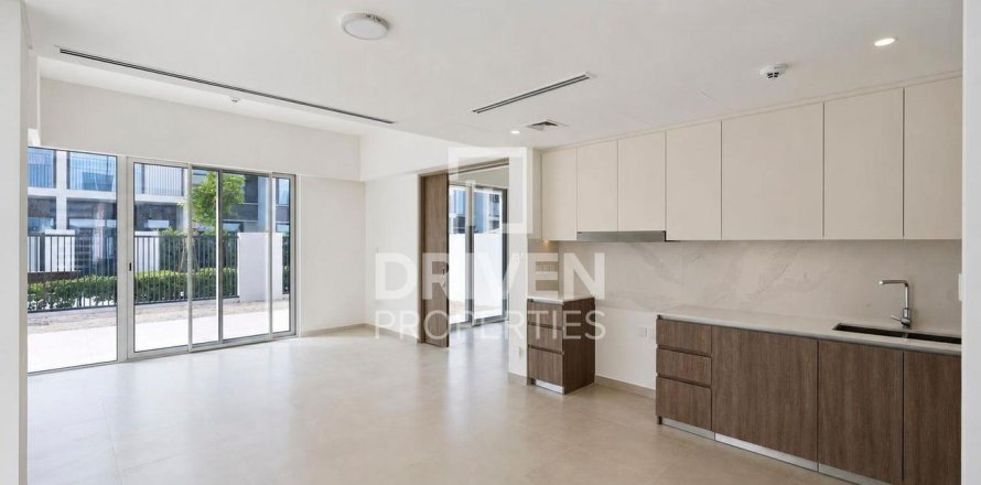 Townhouse i The Valley, Dubai, UAE 4 soveværelser, 257.53 kvm № 754041