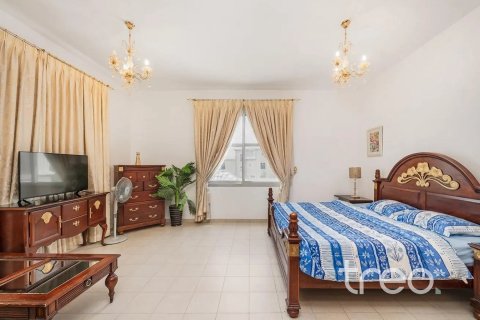 Villa in vendita a Falcon City of Wonders, Dubai, EAU 5 camere da letto, 603.96 mq. № 755419 - foto 16
