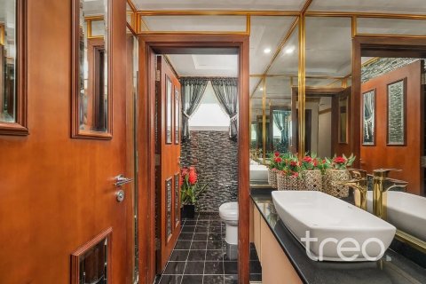 Villa in vendita a Falcon City of Wonders, Dubai, EAU 5 camere da letto, 603.96 mq. № 755419 - foto 7
