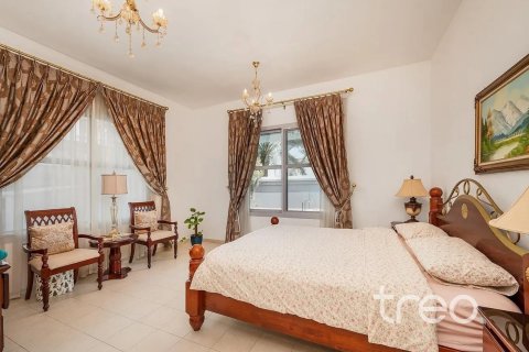 Villa in vendita a Falcon City of Wonders, Dubai, EAU 5 camere da letto, 603.96 mq. № 755419 - foto 9