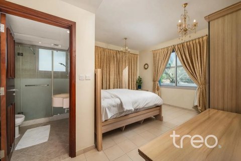 Villa in vendita a Falcon City of Wonders, Dubai, EAU 5 camere da letto, 603.96 mq. № 755419 - foto 14