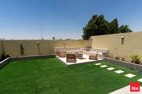 Vila u Dubai, UAE 4 spavaćih soba, 270 m2 Br. 719940 - fotografija 2