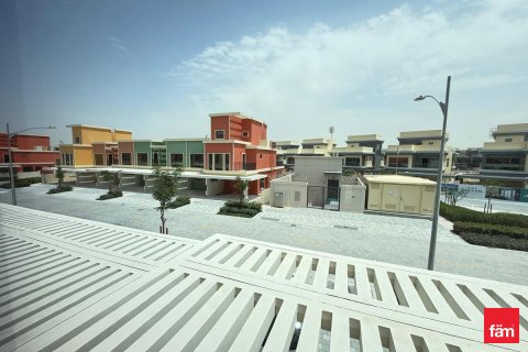 Rijtjeshuis te huur in Dubai, VAE 4 slaapkamers, 143.9 vr.m., nr 714432 - foto 9