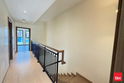 Rijtjeshuis te huur in Dubai, VAE 4 slaapkamers, 143.9 vr.m., nr 714432 - foto 10