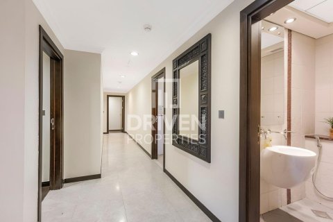 Apartmen di Jumeirah Beach Residence, Dubai, UAE 3 bilik tidur, 201.6 meter persegi № 743625 - foto 16