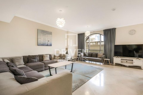 Apartmen di Jumeirah Beach Residence, Dubai, UAE 3 bilik tidur, 201.6 meter persegi № 743625 - foto 5